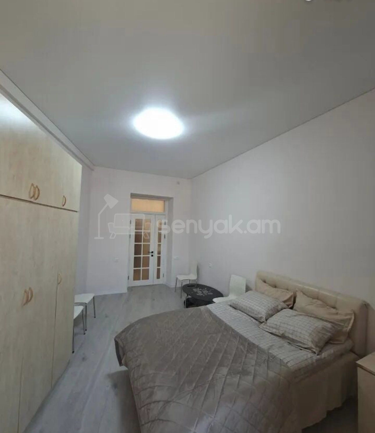 2 Սենյականոց Բնակարան Քարե Շենքում, 65քմ, 2/4 հարկ, Դիզայներական Վերանորոգված, Կահավորված, Արևկող