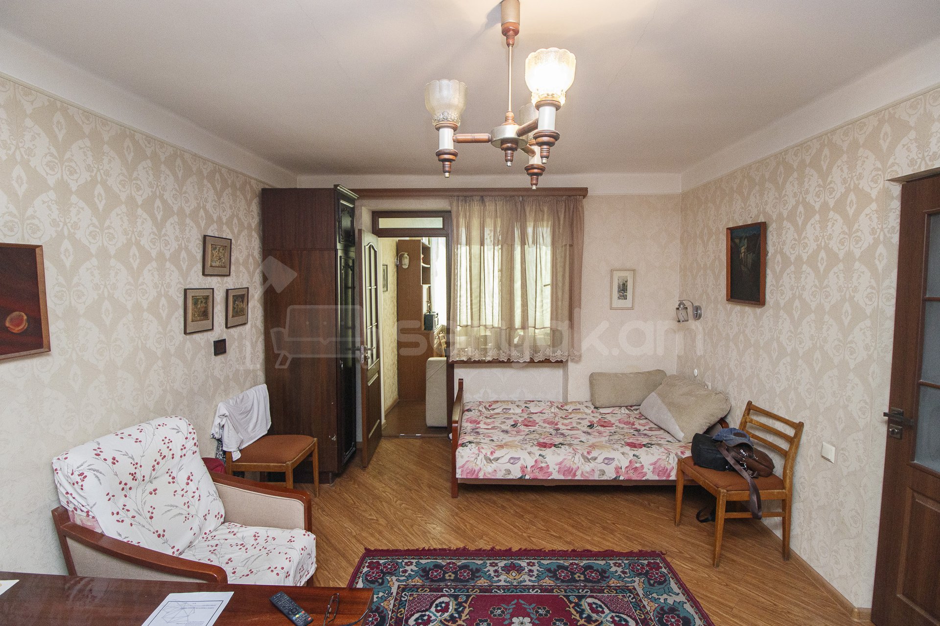 1 Սենյականոց Բնակարան Քարե Շենքում, 45քմ, 2/5 հարկ, Նորմալ Վիճակում