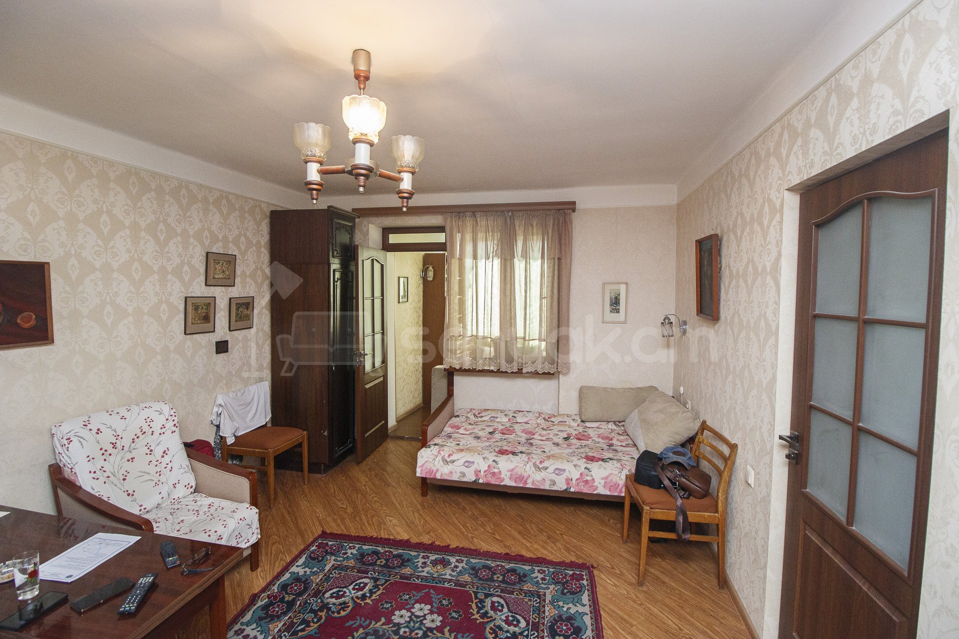 1 Սենյականոց Բնակարան Քարե Շենքում, 45քմ, 2/5 հարկ, Նորմալ Վիճակում