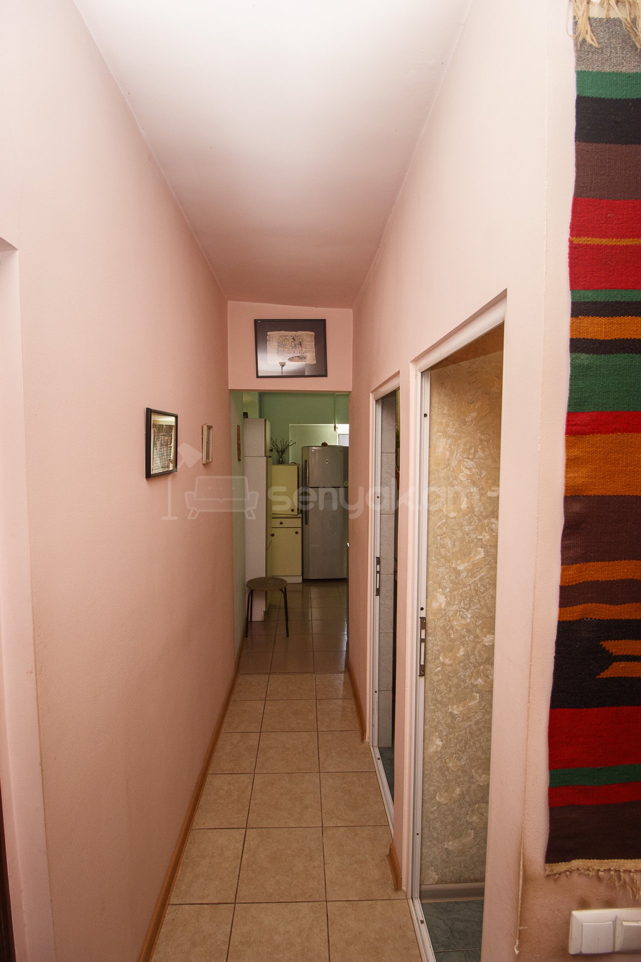 1 Սենյականոց Բնակարան Քարե Շենքում, 45քմ, 2/5 հարկ, Նորմալ Վիճակում