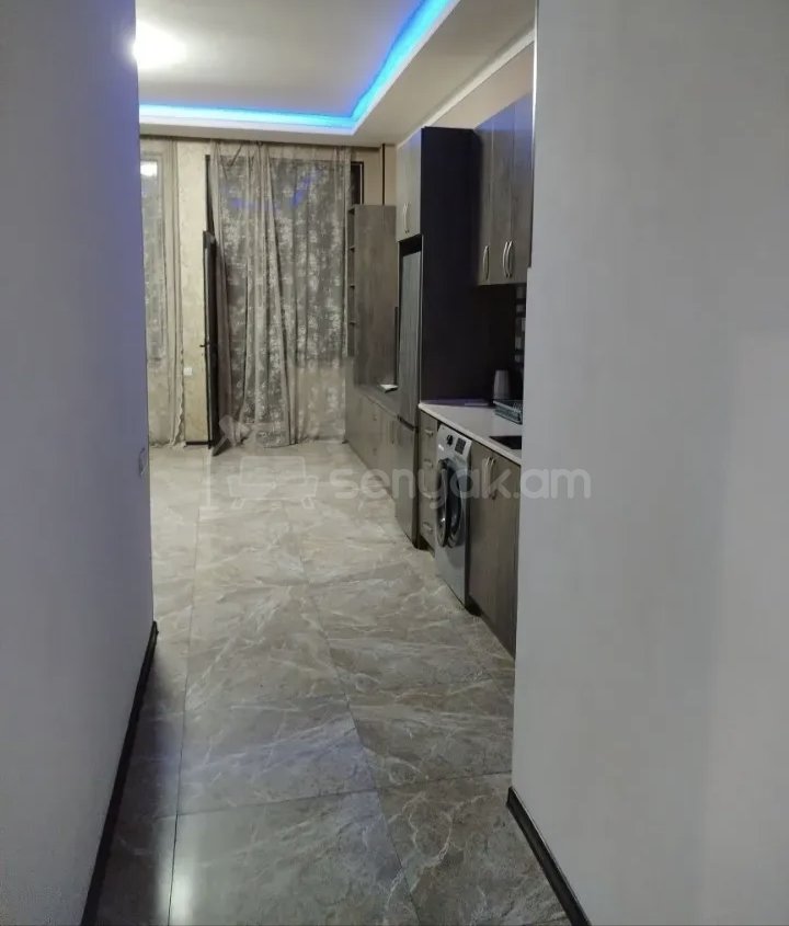 2 Սենյականոց Բնակարան Քարե Շենքում, 52քմ, 3/5 հարկ, Կապիտալ Վերանորոգված, Կահավորված, Արևկող