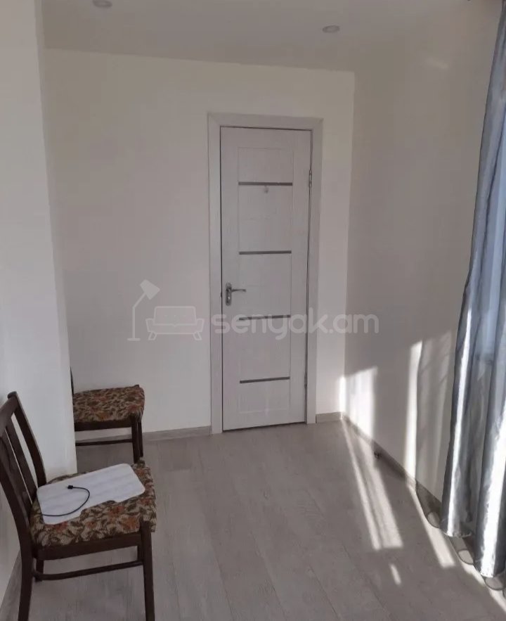 2 Սենյականոց Բնակարան Քարե Շենքում, 52քմ, 3/5 հարկ, Կապիտալ Վերանորոգված, Կահավորված