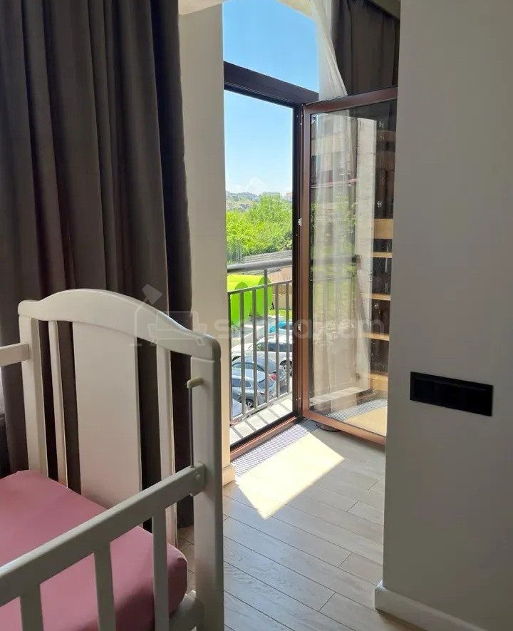 3 Սենյականոց Բնակարան Նորակառույցում, 90քմ, 2/6 հարկ, Կապիտալ Վերանորոգված