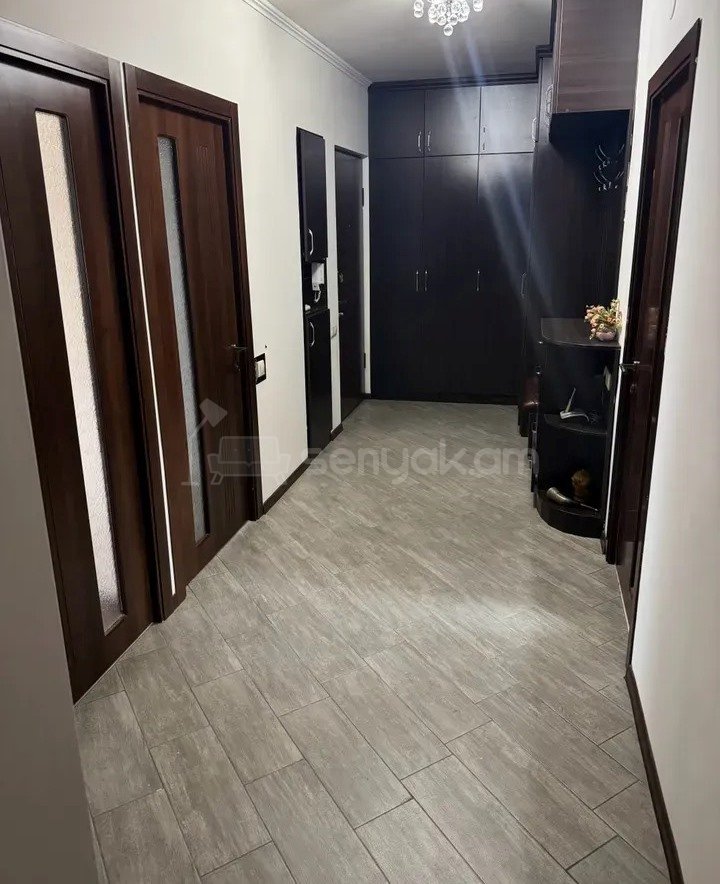 3 Սենյականոց Բնակարան, 80քմ, 4/9 հարկ, Կապիտալ Վերանորոգված