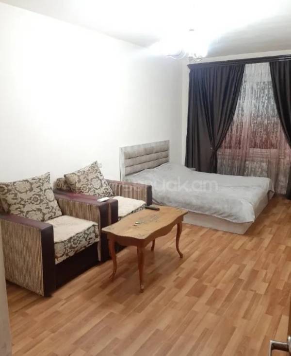 1 Սենյականոց Բնակարան, 50քմ, 8/9 հարկ, Կապիտալ Վերանորոգված, Կահավորված, Արևկող