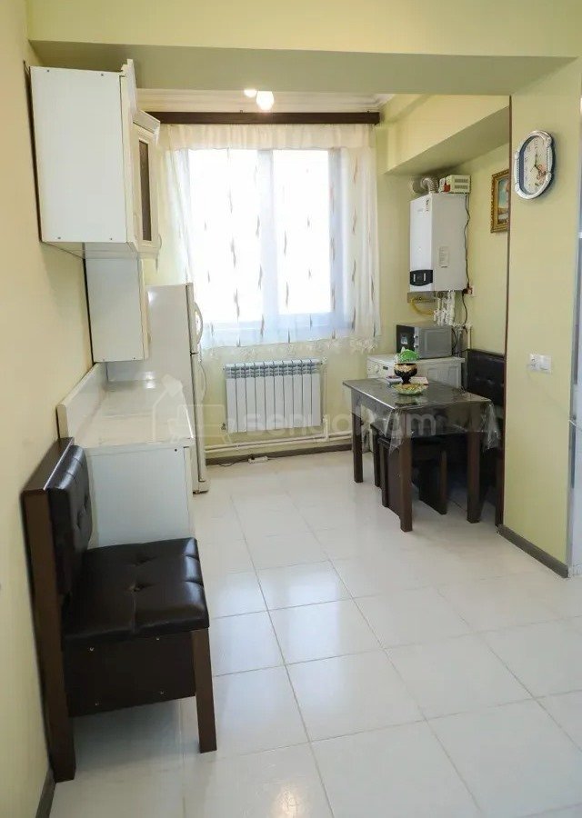 3 Սենյականոց Բնակարան, 93քմ, 8/9 հարկ, Կապիտալ Վերանորոգված