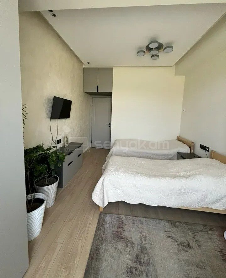 3 Սենյականոց Բնակարան Նորակառույցում, 90քմ, 2/6 հարկ, Կապիտալ Վերանորոգված