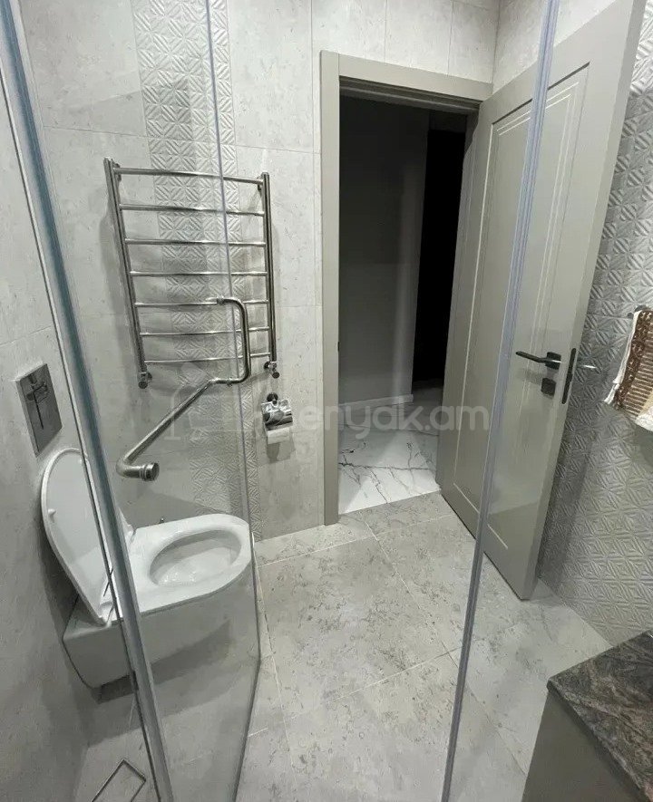 3 Սենյականոց Բնակարան Նորակառույցում, 90քմ, 2/6 հարկ, Կապիտալ Վերանորոգված