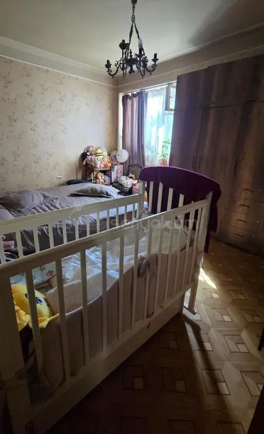 3 Սենյականոց Բնակարան, 77քմ, 3/9 հարկ, Նորմալ Վիճակում