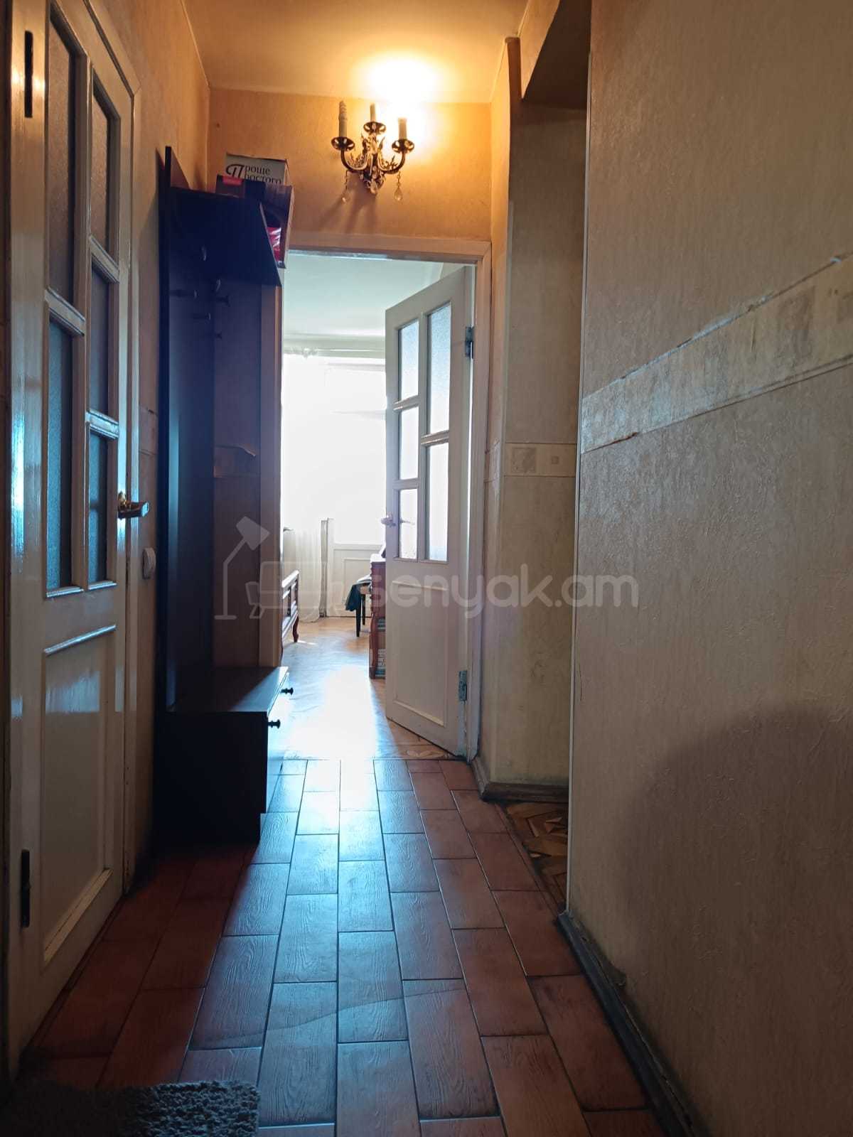 2 Սենյականոց Բնակարան, 72քմ, 8/10 հարկ, Կոսմետիկ Վերանորոգված