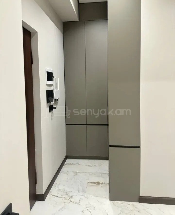 3 Սենյականոց Բնակարան Նորակառույցում, 110քմ, 17/18 հարկ, Դիզայներական Վերանորոգված