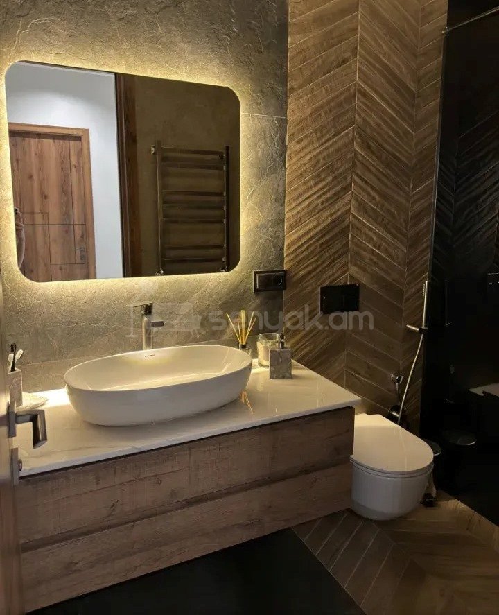 3 Սենյականոց Բնակարան Նորակառույցում, 110քմ, 17/18 հարկ, Դիզայներական Վերանորոգված