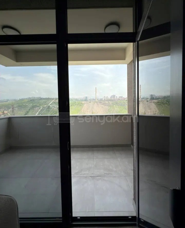 3 Սենյականոց Բնակարան Նորակառույցում, 110քմ, 17/18 հարկ, Դիզայներական Վերանորոգված