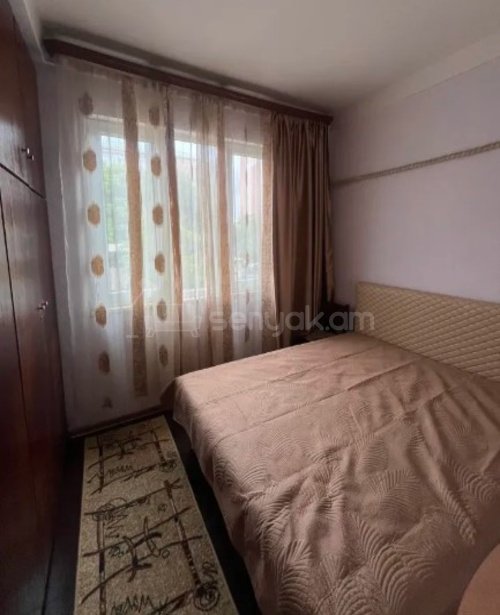 2 Սենյականոց Բնակարան Քարե Շենքում, 50քմ, 2/5 հարկ, Կոսմետիկ Վերանորոգված, Կահավորված, Արևկող