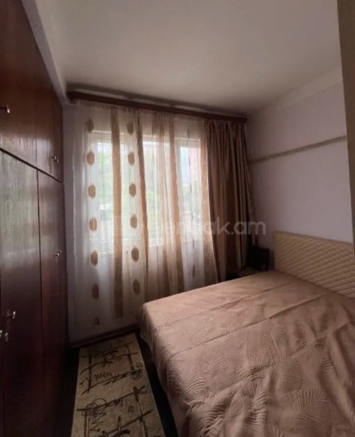 2 Սենյականոց Բնակարան Քարե Շենքում, 50քմ, 2/5 հարկ, Կոսմետիկ Վերանորոգված, Կահավորված, Արևկող