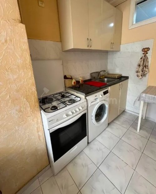 2 Սենյականոց Բնակարան Քարե Շենքում, 50քմ, 2/5 հարկ, Կոսմետիկ Վերանորոգված, Կահավորված, Արևկող