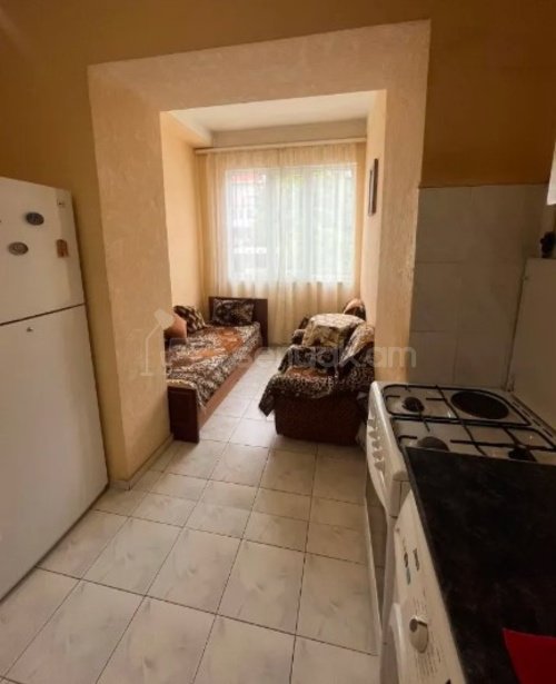 2 Սենյականոց Բնակարան Քարե Շենքում, 50քմ, 2/5 հարկ, Կոսմետիկ Վերանորոգված, Կահավորված, Արևկող