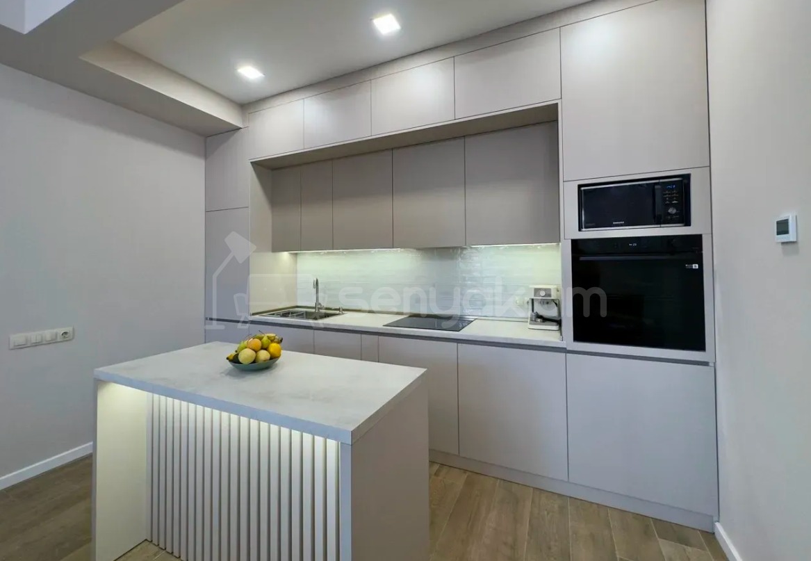 4 Սենյականոց Բնակարան Նորակառույցում, 83քմ, 2/16 հարկ, Դիզայներական Վերանորոգված