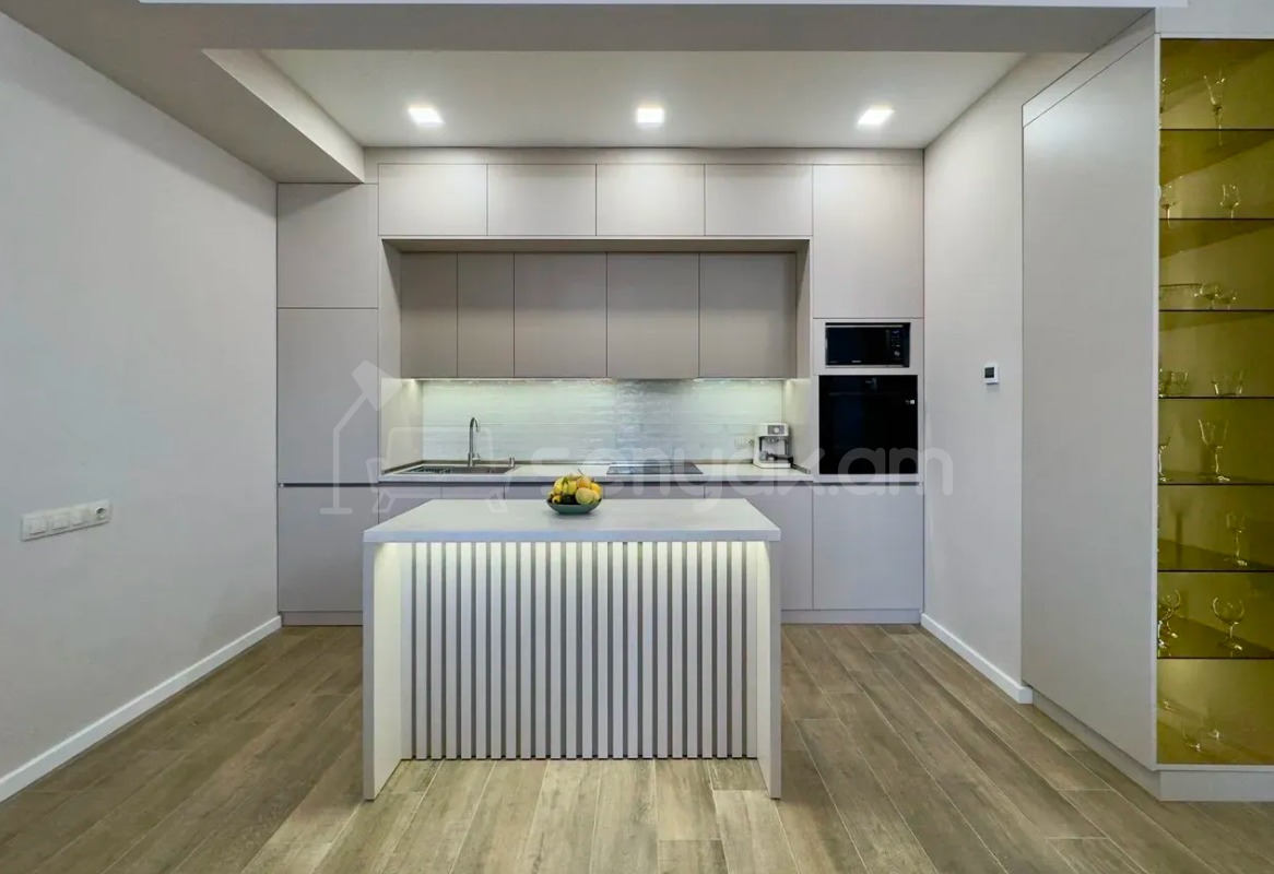 4 Սենյականոց Բնակարան Նորակառույցում, 83քմ, 2/16 հարկ, Դիզայներական Վերանորոգված