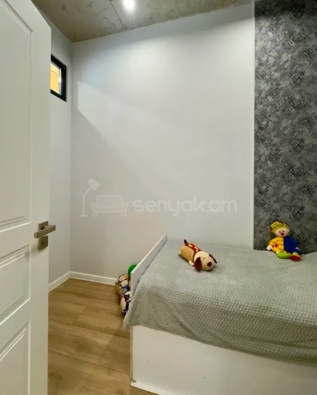 4 Սենյականոց Բնակարան Նորակառույցում, 83քմ, 2/16 հարկ, Դիզայներական Վերանորոգված