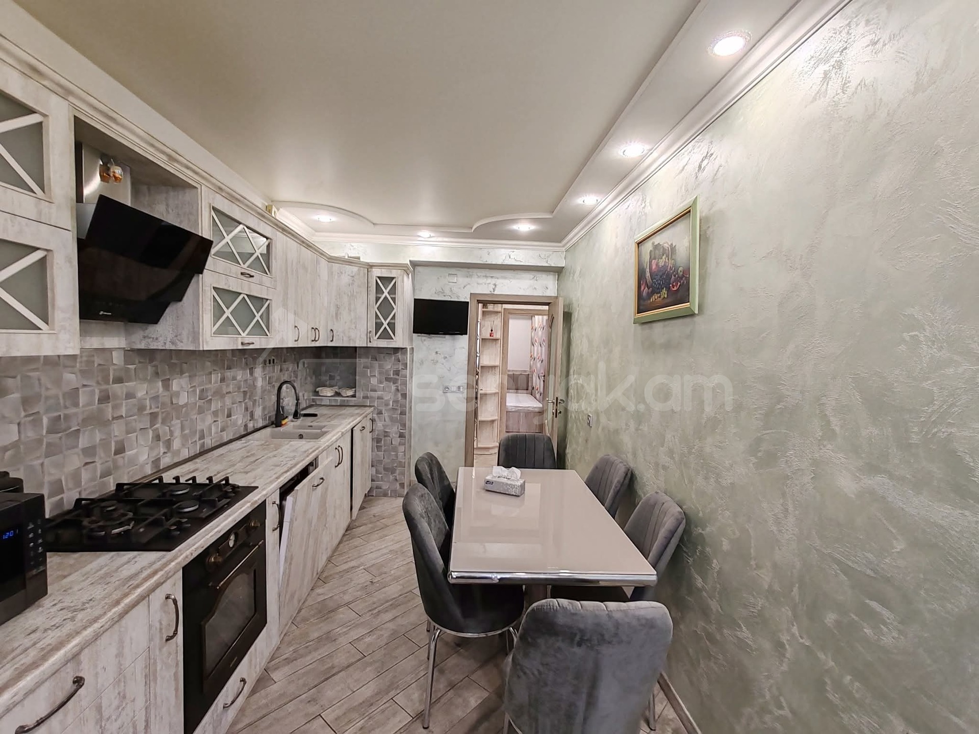 3 Սենյականոց Բնակարան, 80քմ, 7/9 հարկ, Դիզայներական Վերանորոգված, Կահավորված