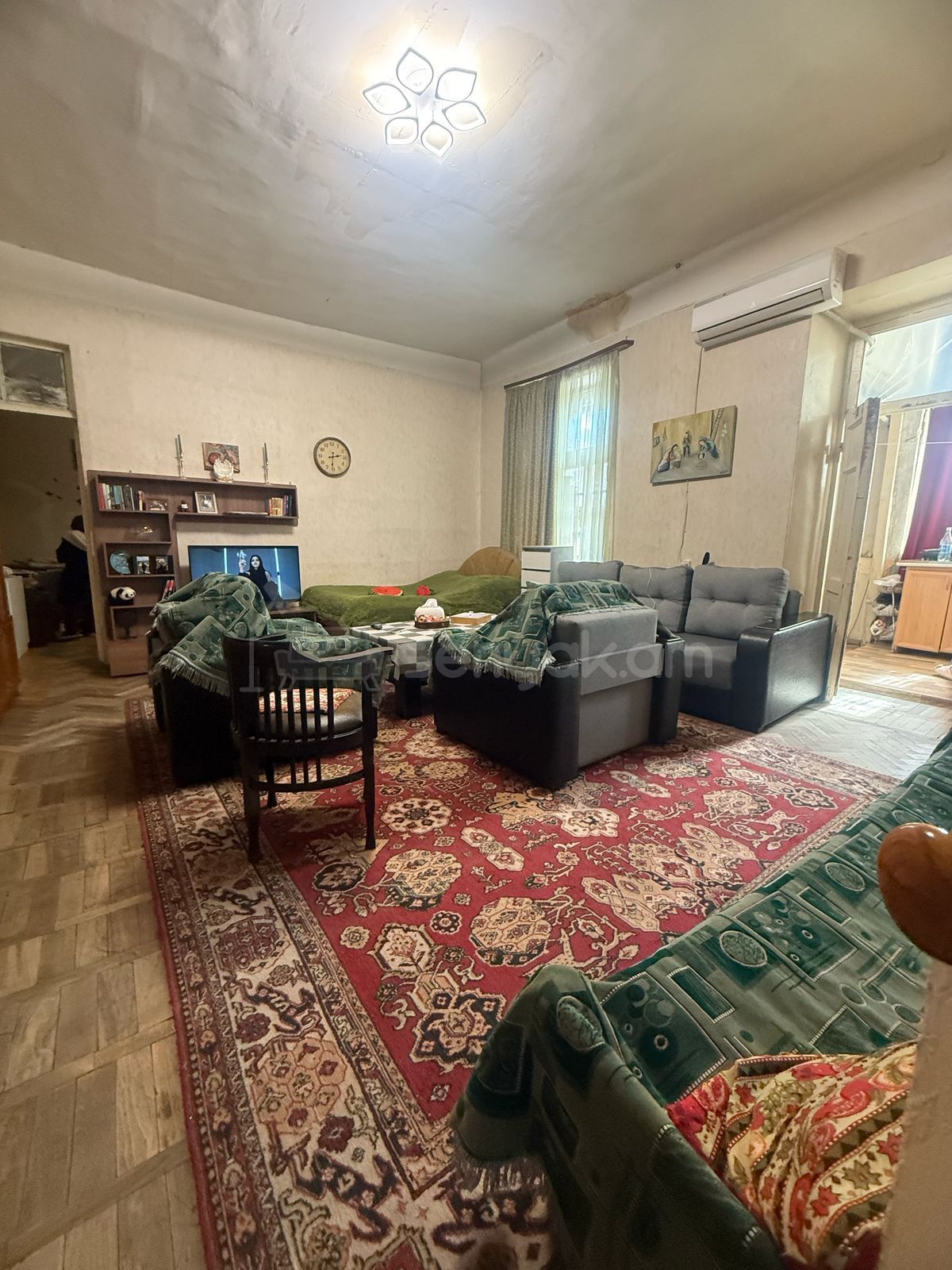 3 Սենյականոց Բնակարան Քարե Շենքում, 77քմ, 2/5 հարկ, Պետական Վիճակում