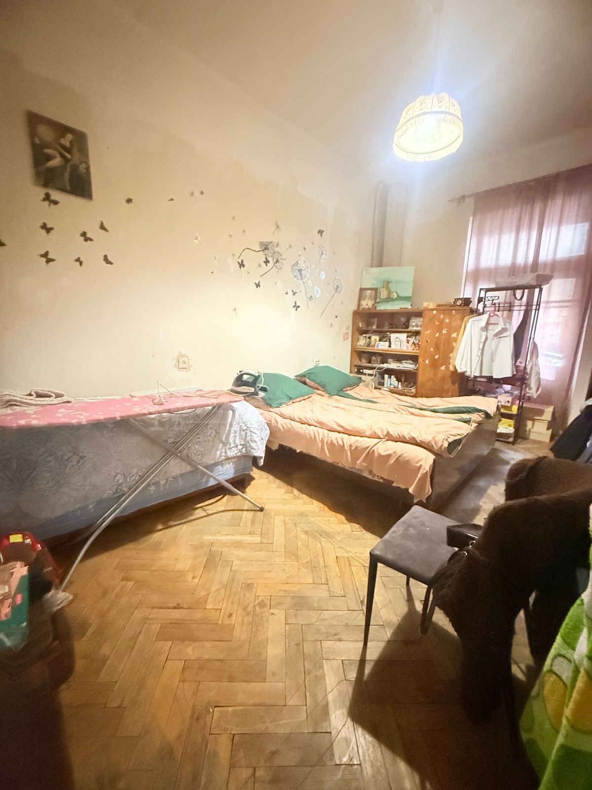 3 Սենյականոց Բնակարան Քարե Շենքում, 77քմ, 2/5 հարկ, Պետական Վիճակում