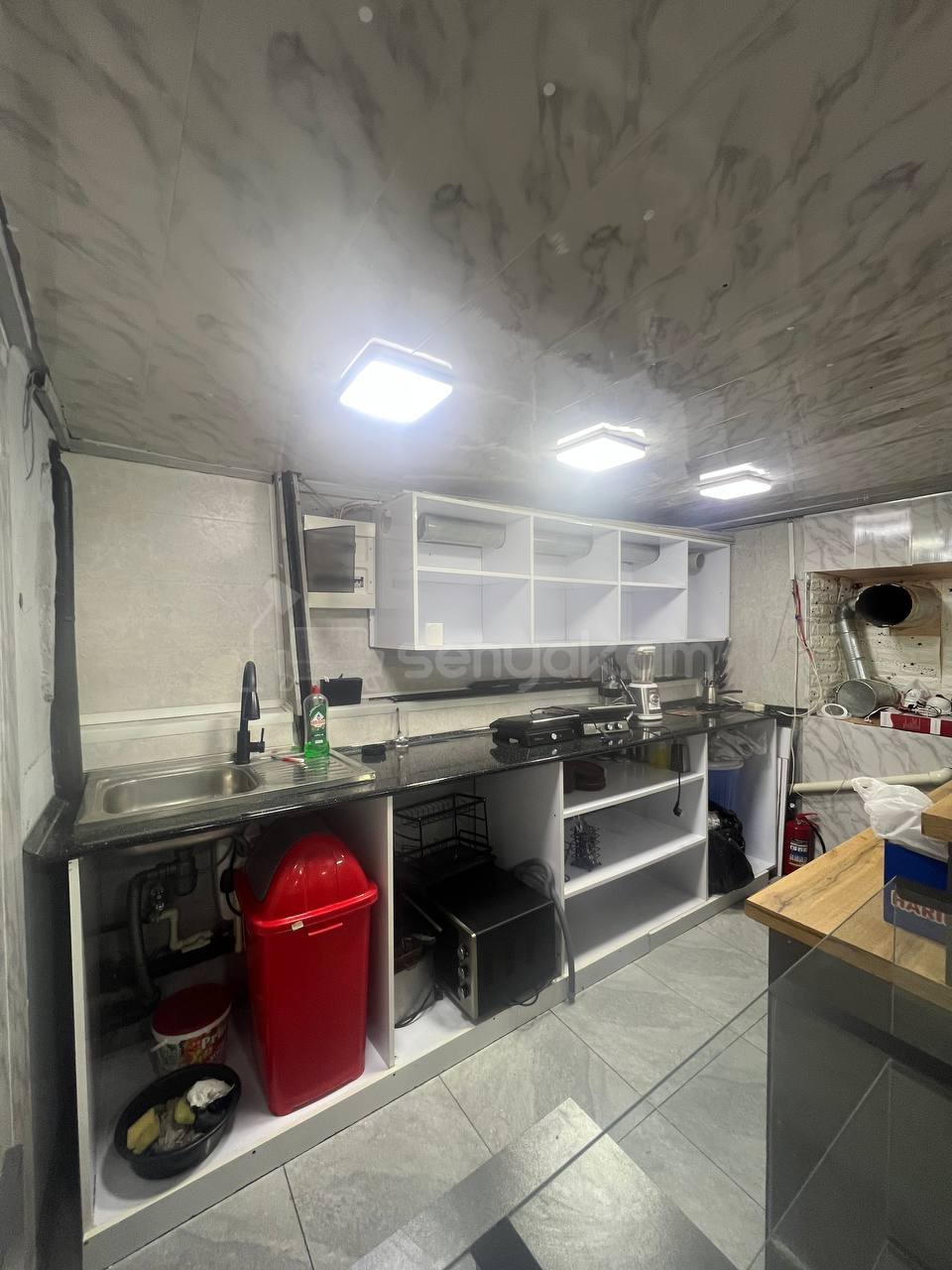 Սպասարկման Տարածք, 40քմ, Կապիտալ Վերանորոգված