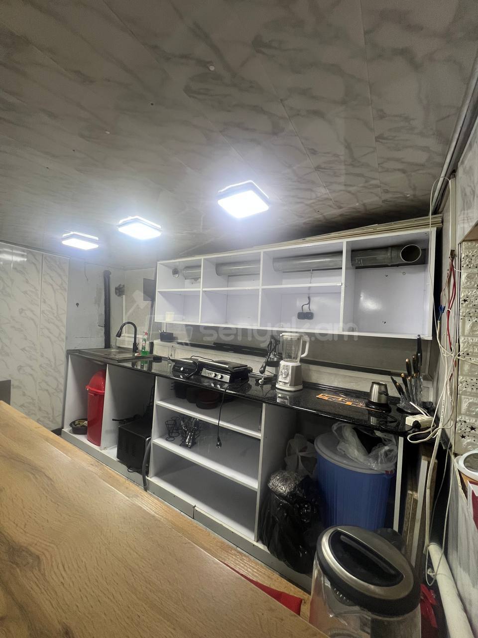 Սպասարկման Տարածք, 40քմ, Կապիտալ Վերանորոգված