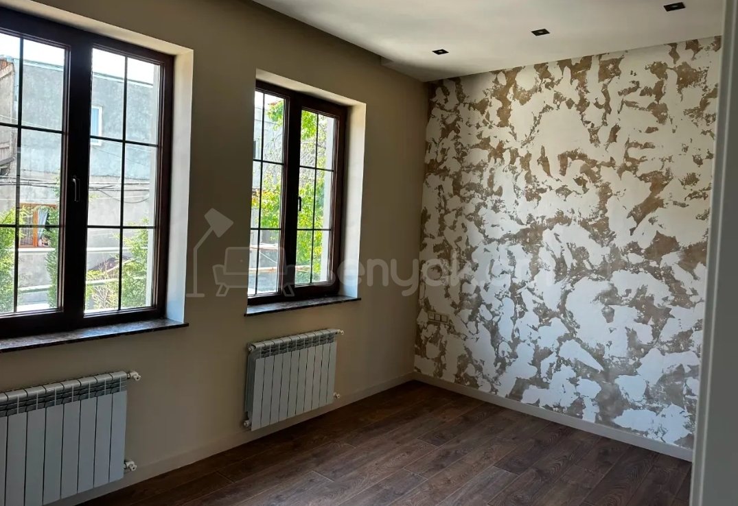 4 Սենյականոց Սեփական Տուն, 160քմ, Կապիտալ Վերանորոգված, Ավտոտնակով