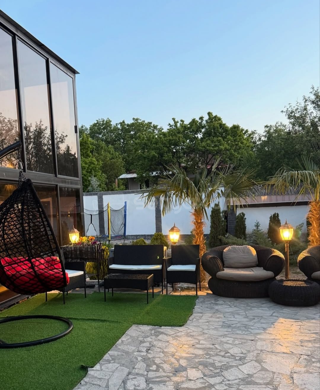 4 Սենյականոց Ամառանոց, 200քմ, Լողավազանով