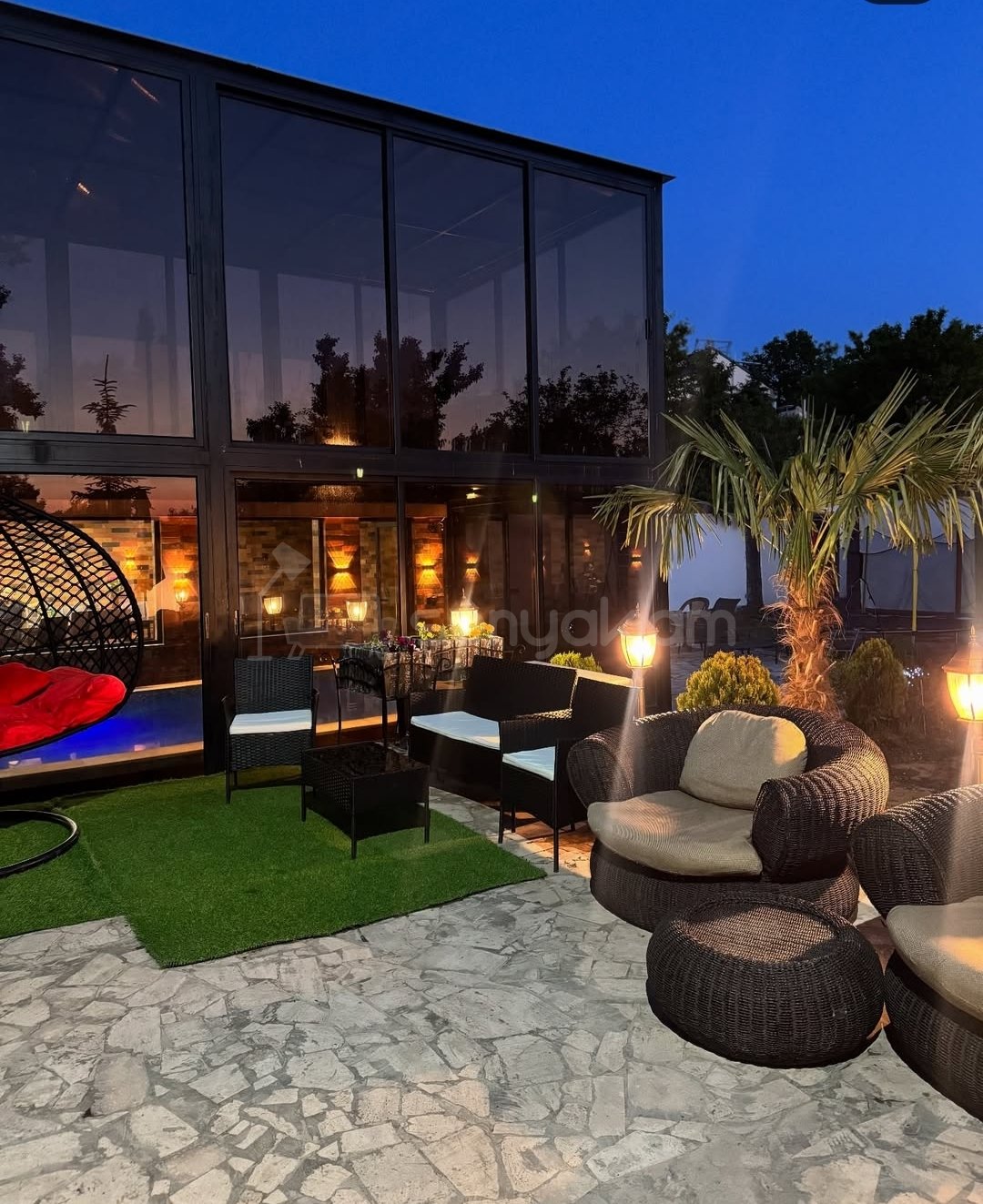 4 Սենյականոց Ամառանոց, 200քմ, Լողավազանով