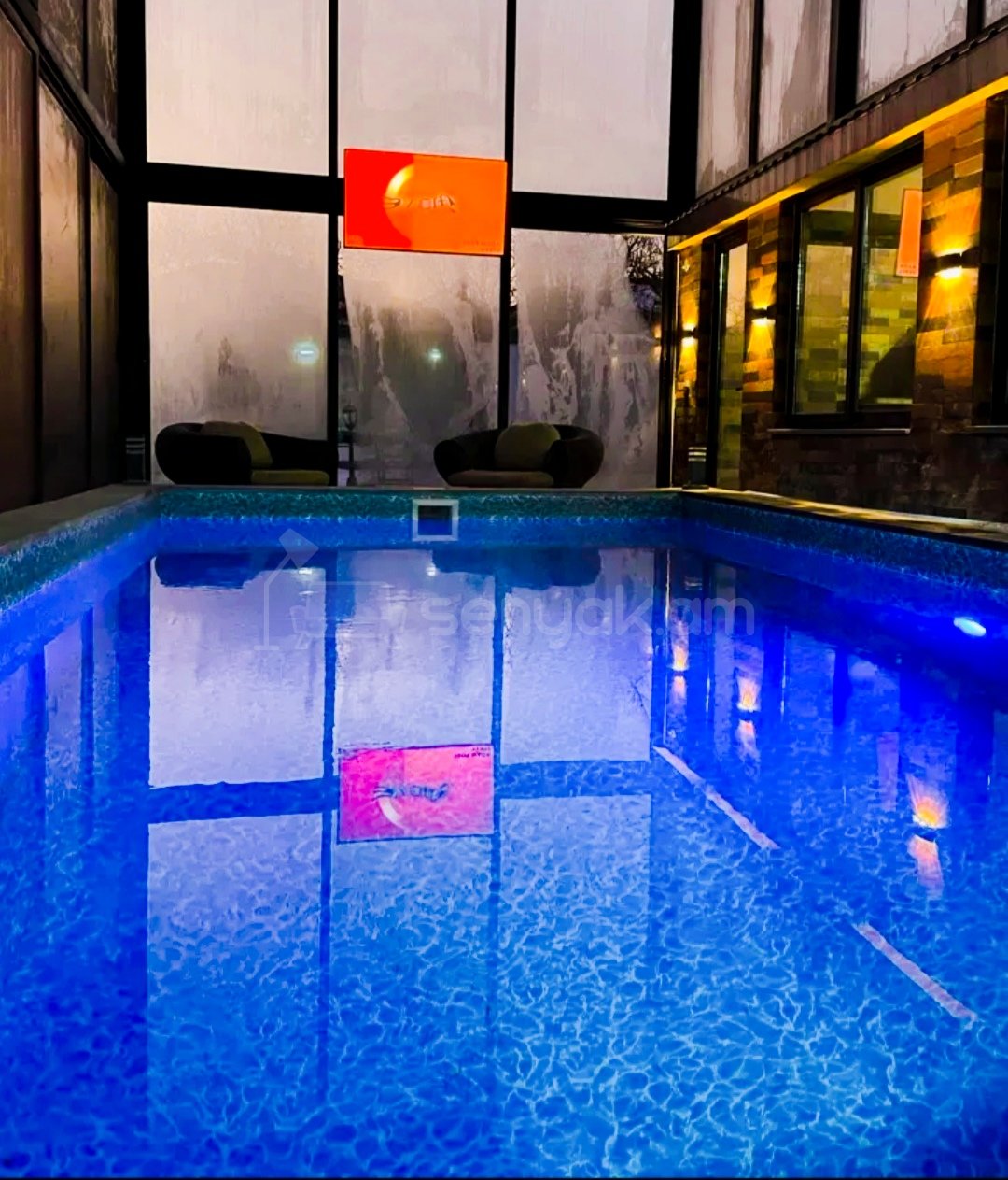 4 Սենյականոց Ամառանոց, 200քմ, Լողավազանով