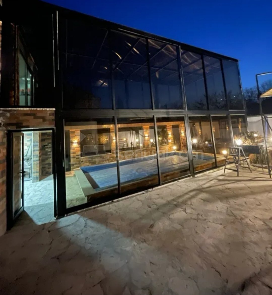 4 Սենյականոց Ամառանոց, 200քմ, Լողավազանով