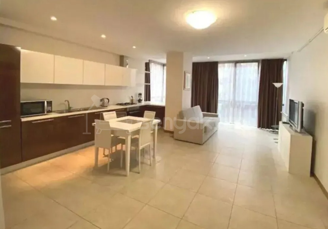 2 Սենյականոց Բնակարան, 65քմ, 7/10 հարկ, Դիզայներական Վերանորոգված, Կահավորված, Արևկող