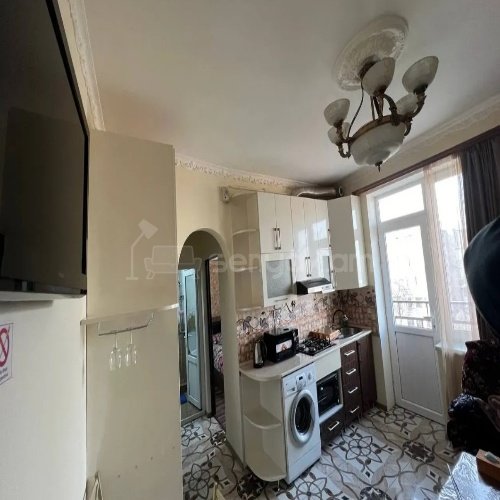 2 Սենյականոց Բնակարան Քարե Շենքում, 40քմ, 4/4 հարկ, Կապիտալ Վերանորոգված