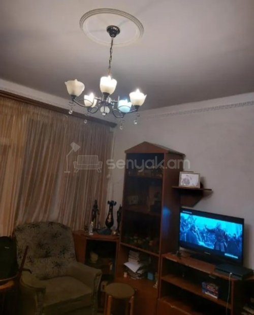 2 Սենյականոց Բնակարան Քարե Շենքում, 48քմ, 1/5 հարկ, Պետական Վիճակում