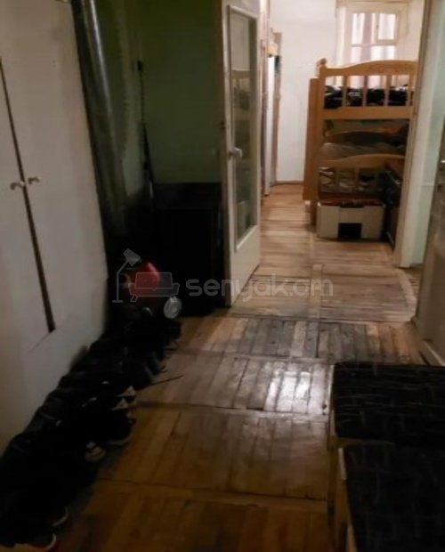 2 Սենյականոց Բնակարան Քարե Շենքում, 48քմ, 1/5 հարկ, Պետական Վիճակում