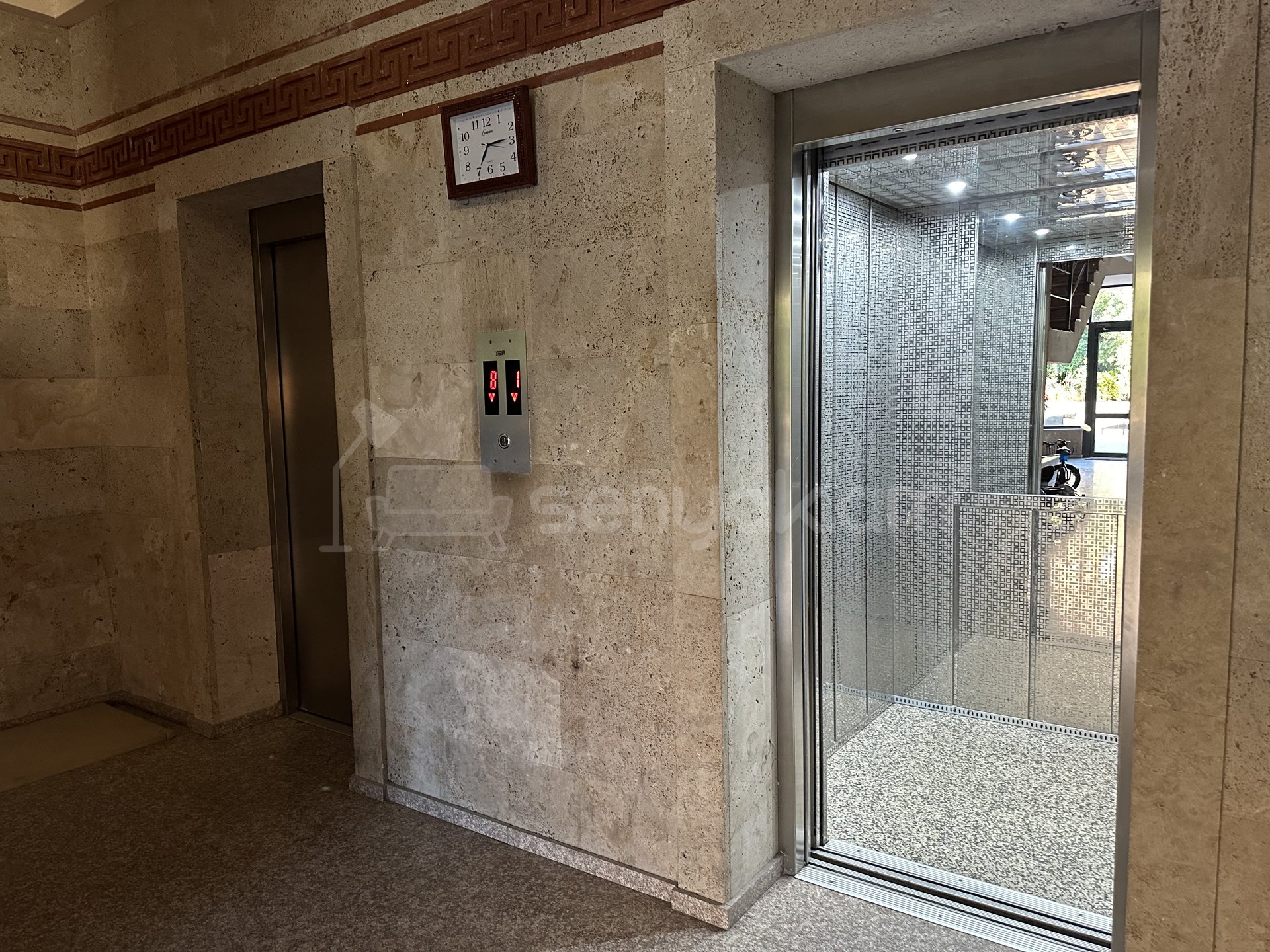 2 Սենյականոց Բնակարան Նորակառույցում, 64քմ, 3/13 հարկ, Կապիտալ Վերանորոգված, Կահավորված, Արևկող