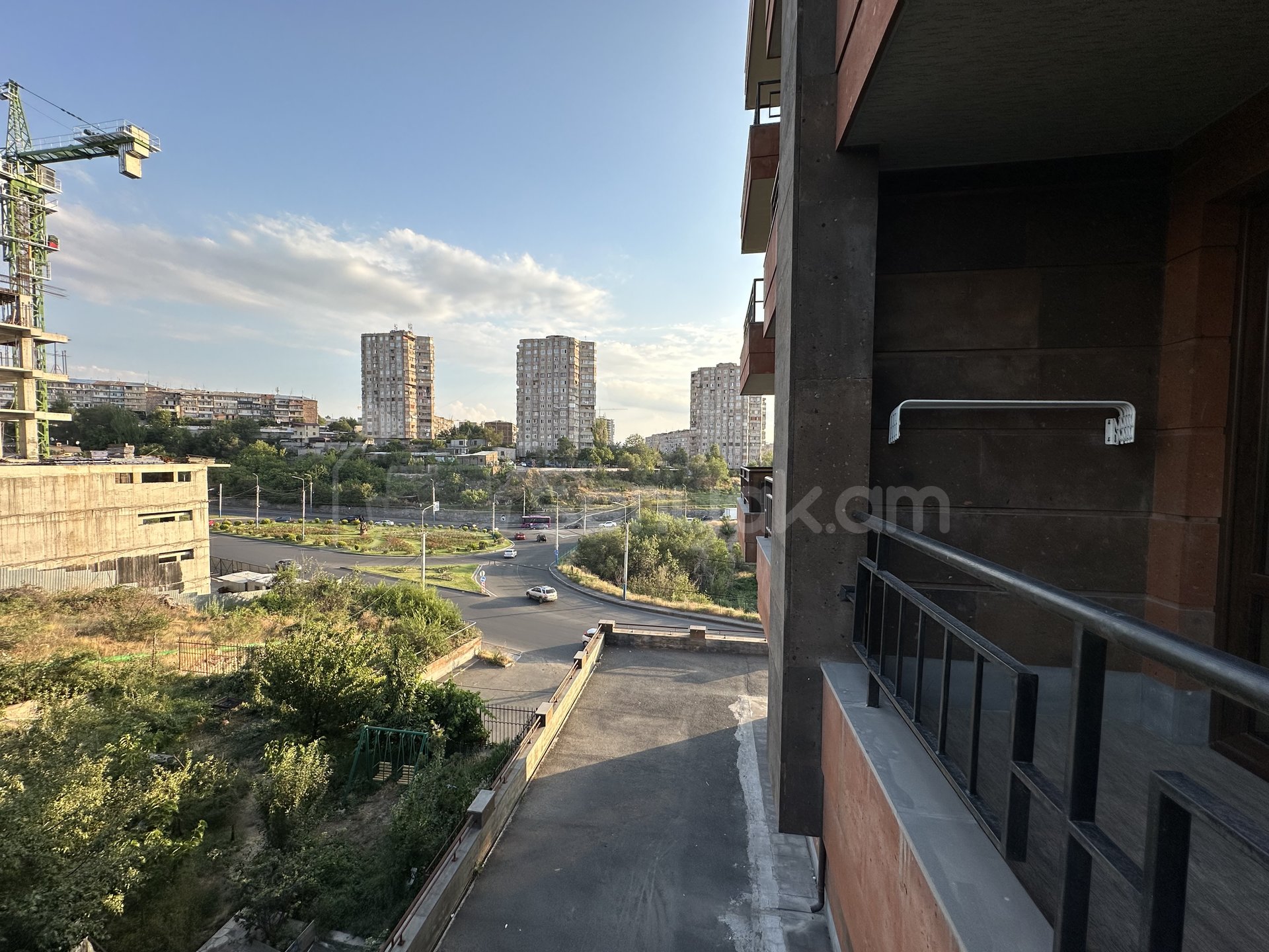 2 Սենյականոց Բնակարան Նորակառույցում, 64քմ, 3/13 հարկ, Կապիտալ Վերանորոգված, Կահավորված, Արևկող