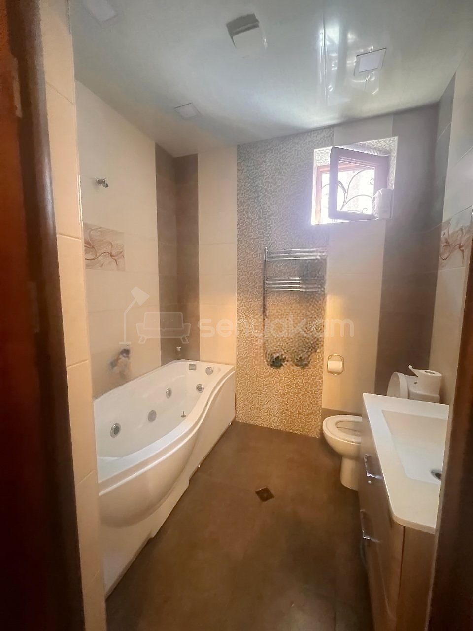 4 Սենյականոց Սեփական Տուն, 113քմ, Կապիտալ Վերանորոգված