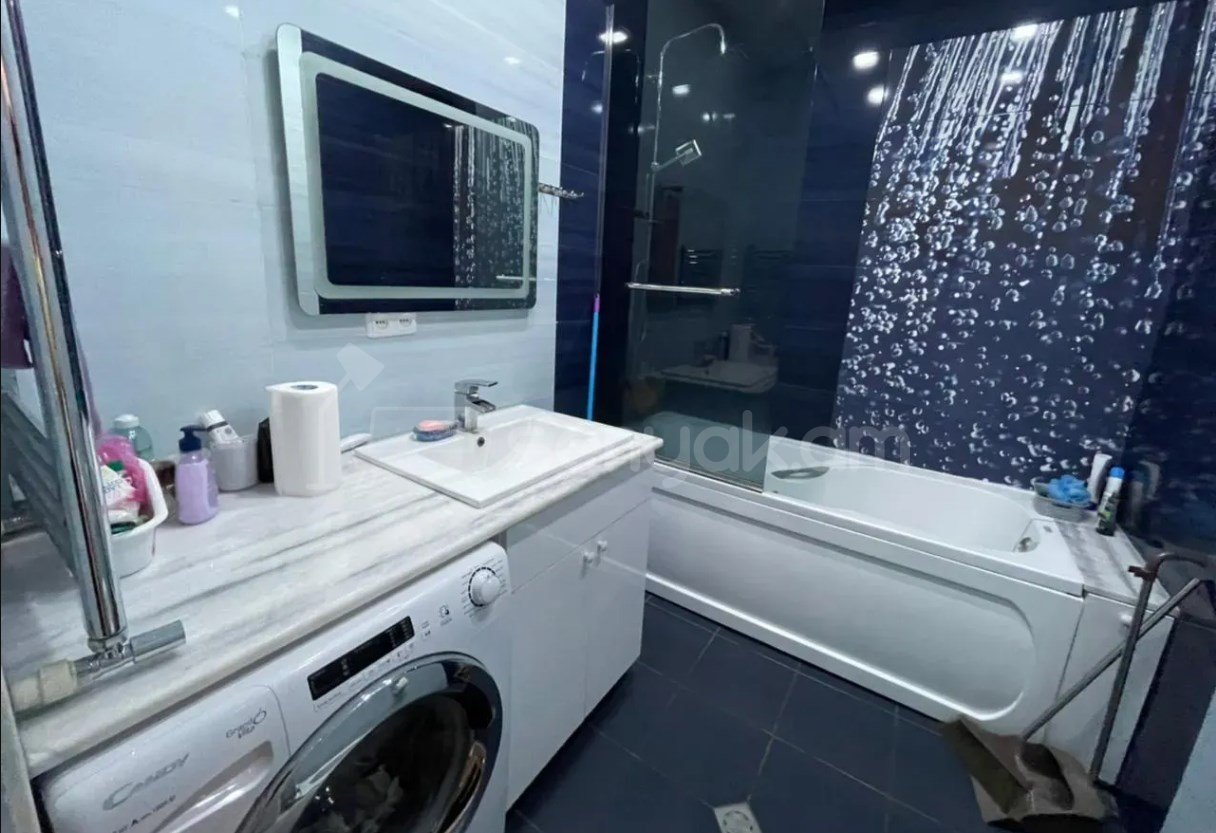 3 Սենյականոց Բնակարան Նորակառույցում, 77քմ, 3/11 հարկ, Կապիտալ Վերանորոգված, Կահավորված