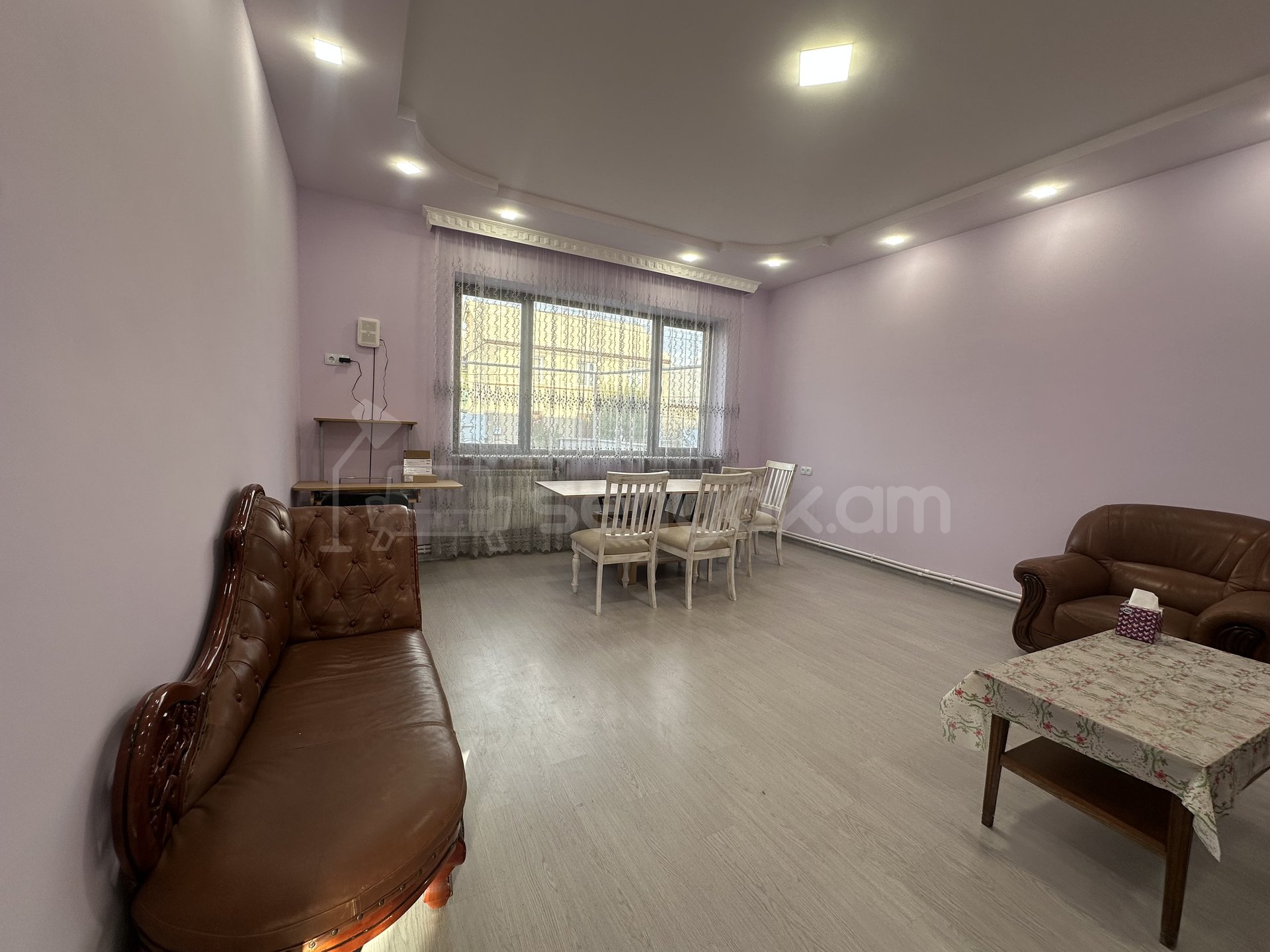 Նորակառույց Օֆիսային Տարածք, 320քմ