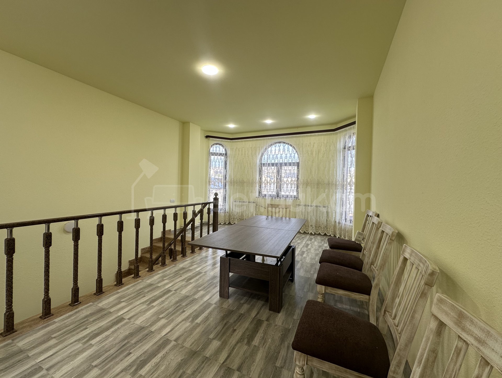 Նորակառույց Օֆիսային Տարածք, 320քմ