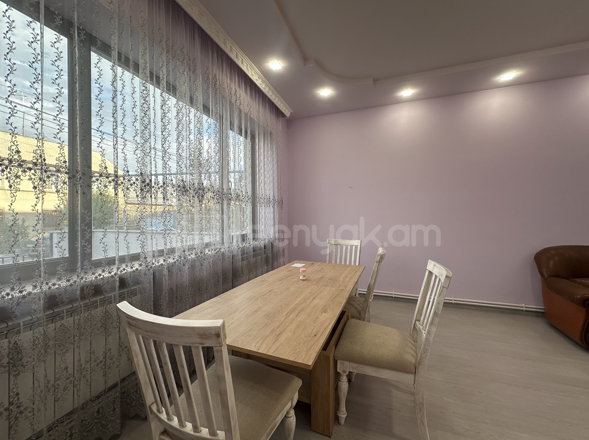 Նորակառույց Օֆիսային Տարածք, 320քմ