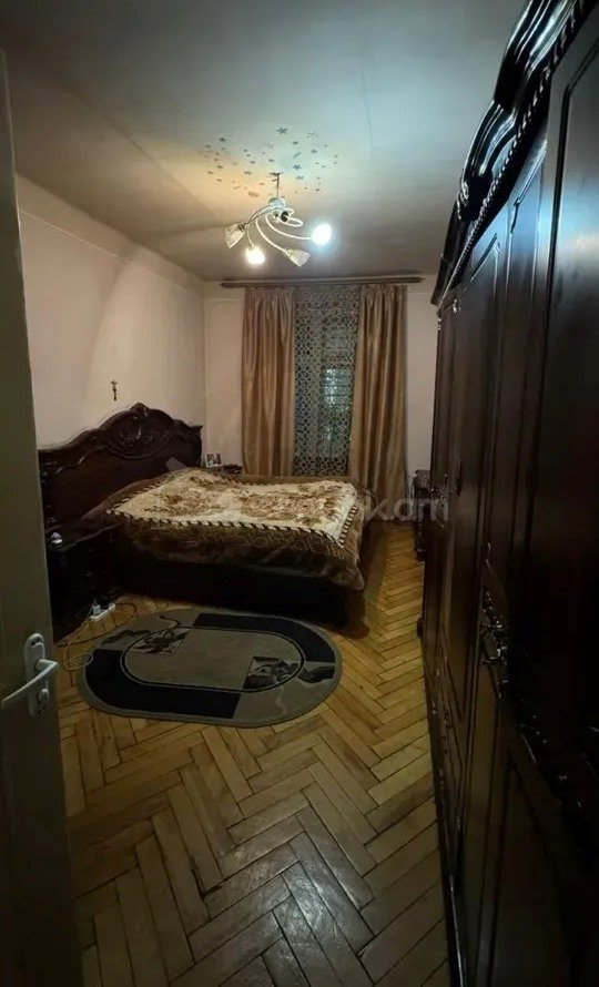 3 Սենյականոց Բնակարան Քարե Շենքում, 89քմ, 2/5 հարկ, Նորմալ Վիճակում