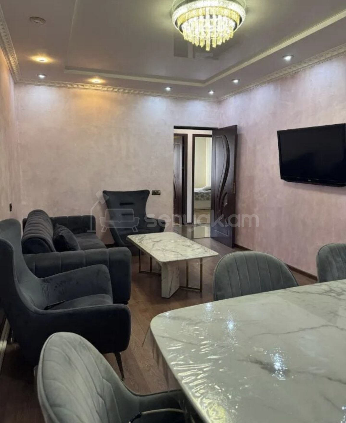 3 Սենյականոց Բնակարան Քարե Շենքում, 76քմ, 4/5 հարկ, Կապիտալ Վերանորոգված