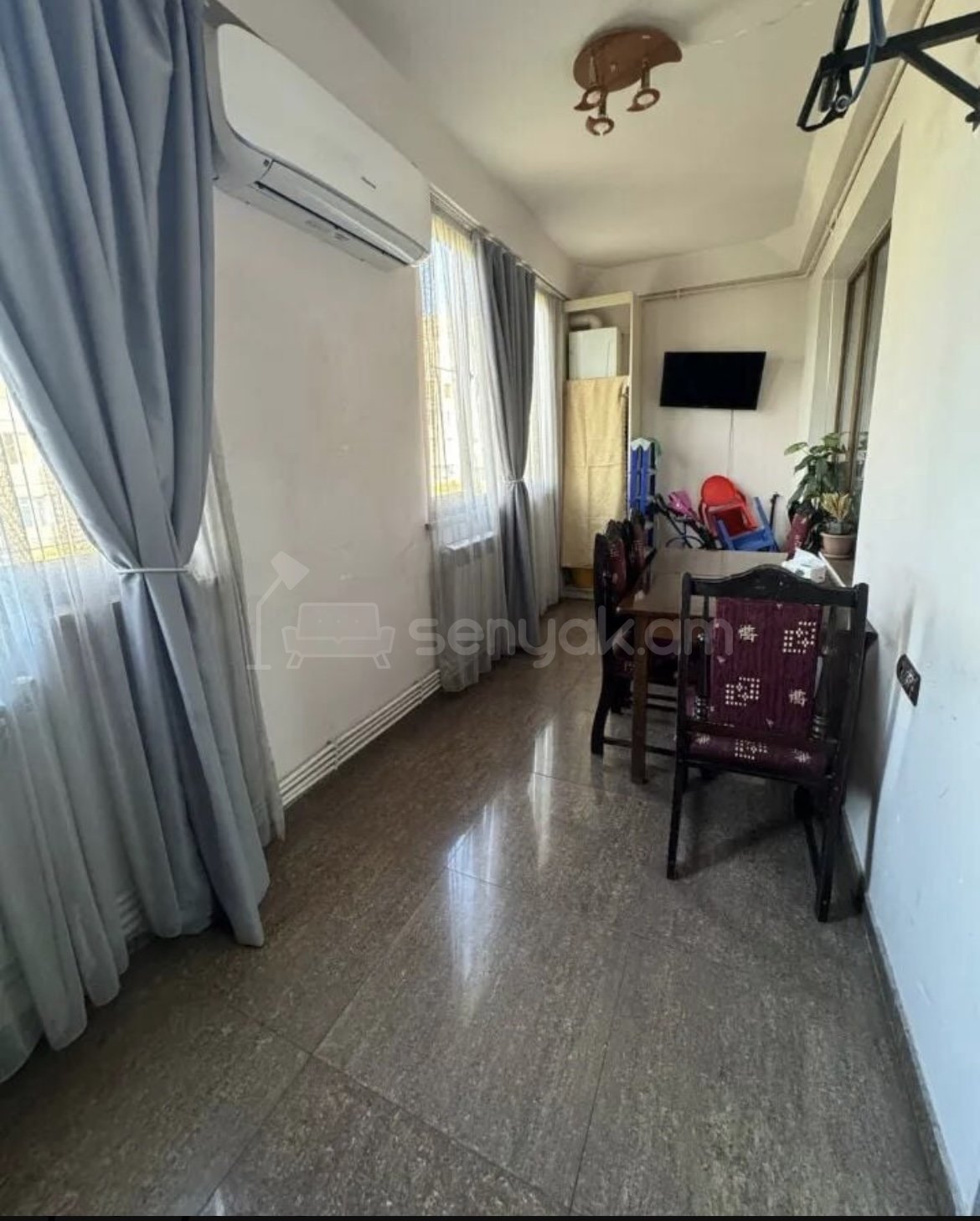 3 Սենյականոց Բնակարան Քարե Շենքում, 76քմ, 4/5 հարկ, Կապիտալ Վերանորոգված