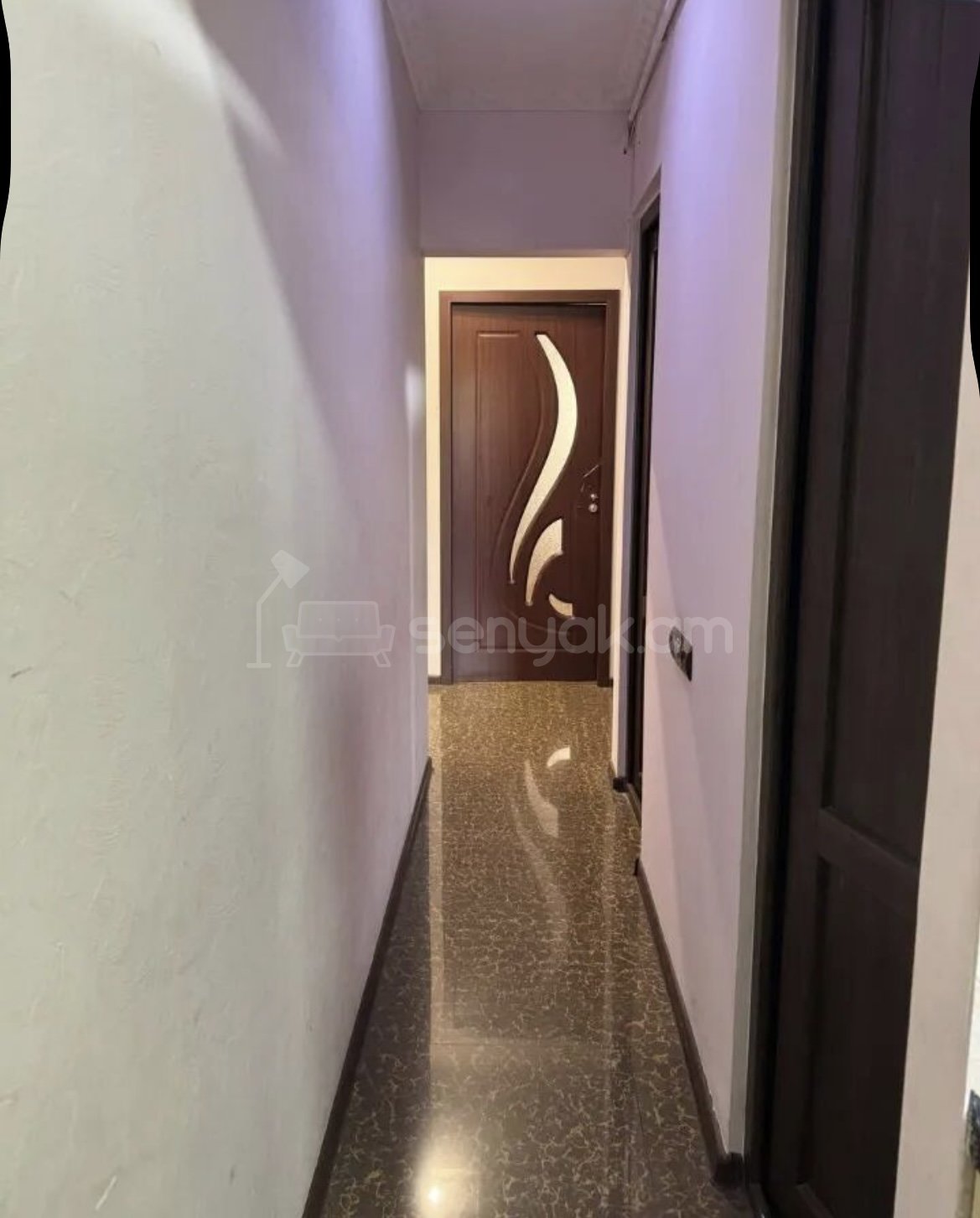 3 Սենյականոց Բնակարան Քարե Շենքում, 76քմ, 4/5 հարկ, Կապիտալ Վերանորոգված