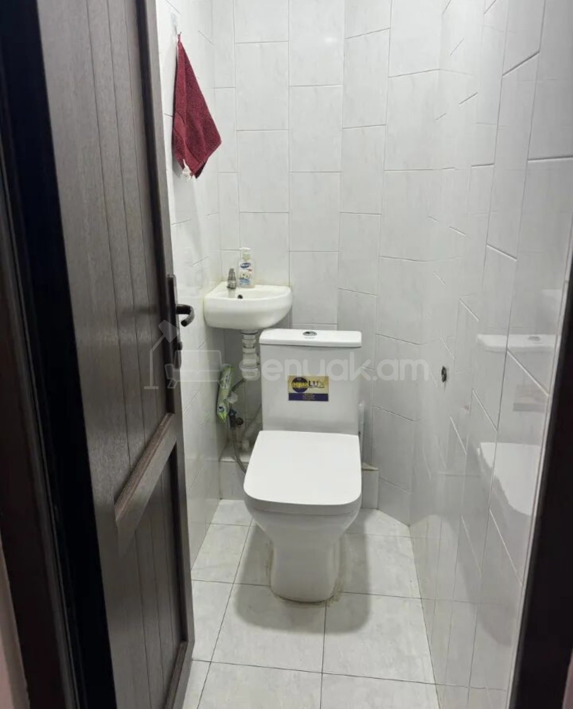 3 Սենյականոց Բնակարան Քարե Շենքում, 76քմ, 4/5 հարկ, Կապիտալ Վերանորոգված